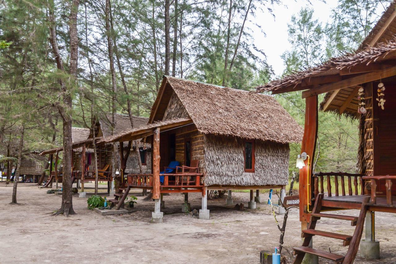 Rakkan Resort Ko Phra Thong Exterior photo
